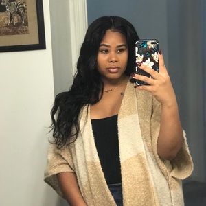 Meet your Posher, Tila